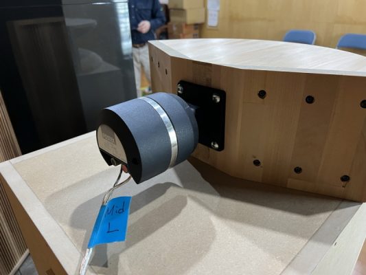 ウッドホーン搭載フロントロードホーンスピーカー 自作ウッドホーン搭載フロントロードホーンスピーカー
